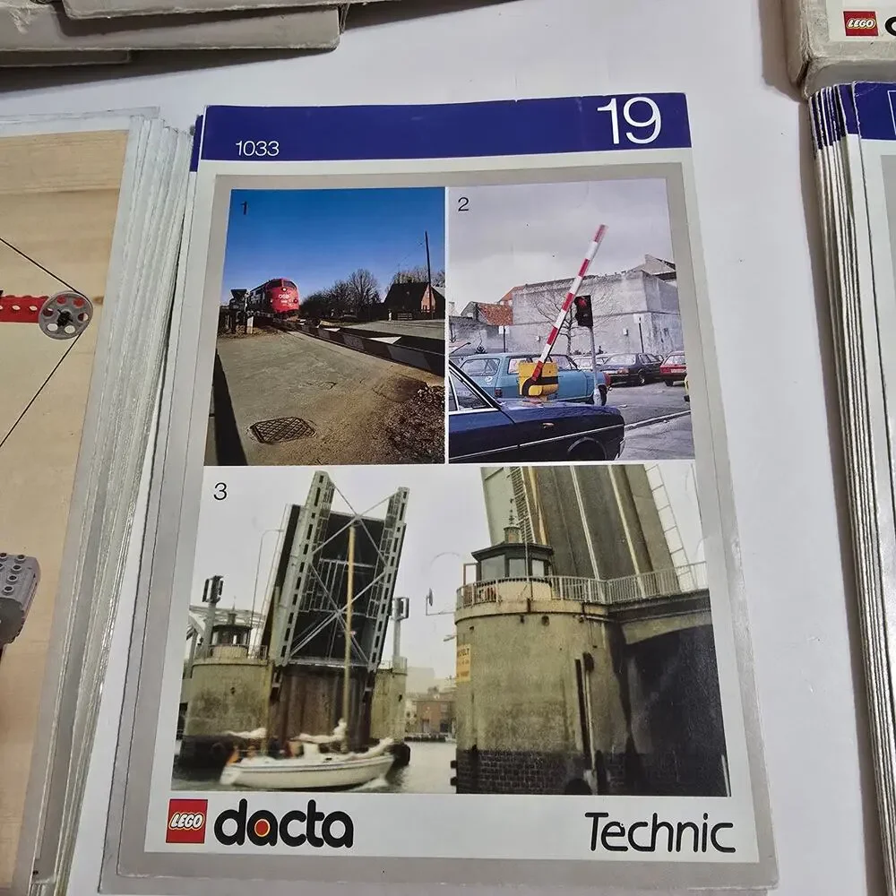 Vintage Lego Dacta Technic 1033 (6) and 1031 (1) Instructions Building Class Set